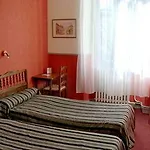 Au Royal 2* Carcassonne