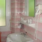 فندق أوه رويال 2*
