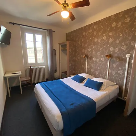 Au Royal 2* Carcassonne