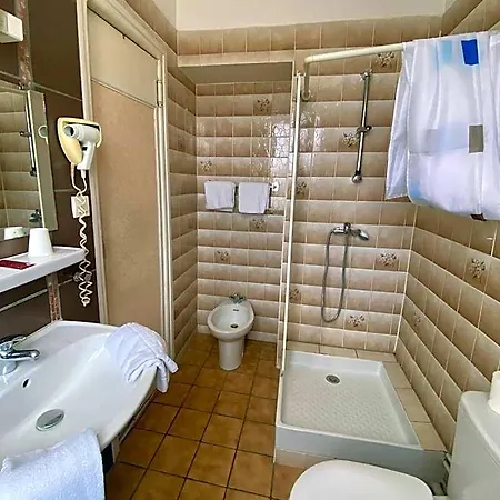 Au Royal Ξενοδοχείο