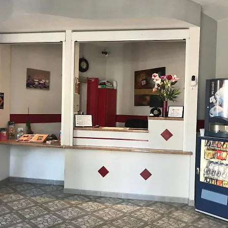Au Royal Otel 2*